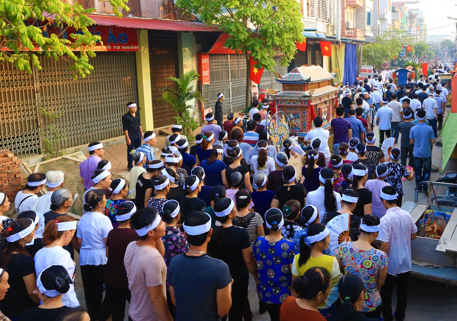 Nằm mơ thấy đám tang đánh số nào?